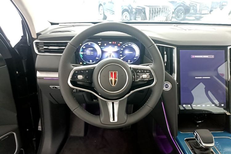 Used Hongqi HS7 PHEV 2025 Model 2.0T PHEV Four-Wheel Drive 2 Million Units Commemorative Edition 6-Seater Steering Wheel