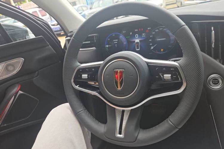 Used Hongqi HS7 PHEV 2025 Model 2.0T PHEV Four-Wheel Drive 2 Million Units Commemorative Edition 6-Seater Steering Wheel