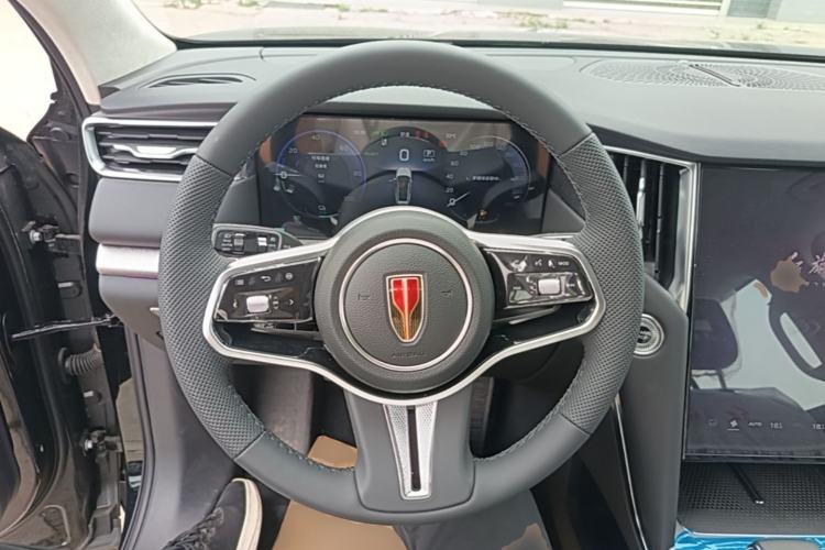 Used Hongqi HS7 PHEV 2025 Model 2.0T PHEV Four-Wheel Drive 2 Million Units Commemorative Edition 6-Seater Steering Wheel