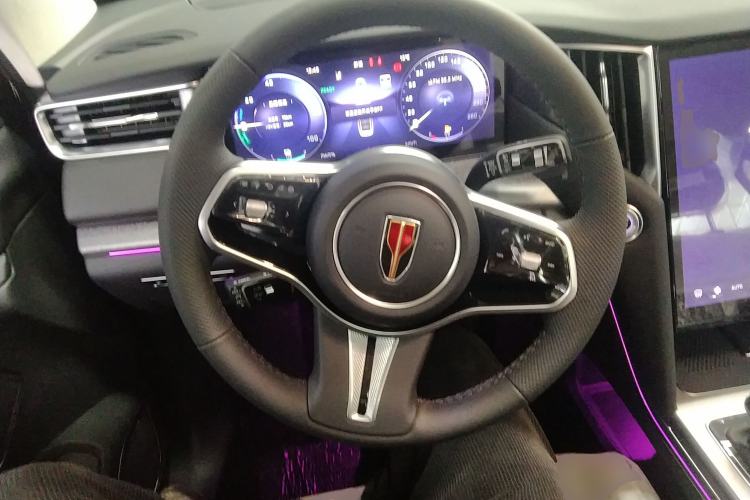 Used Hongqi HS7 PHEV 2025 Model 2.0T PHEV Four-Wheel Drive 2 Millionth Anniversary Edition—7 Seats Steering Wheel