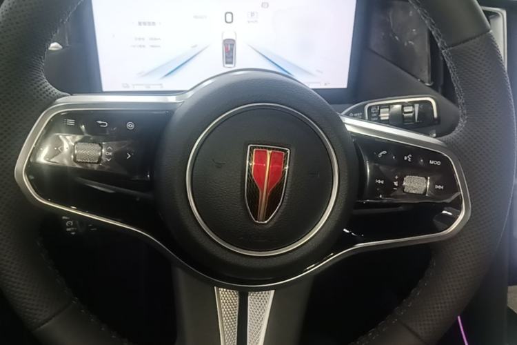 Used Hongqi HS7 PHEV 2025 Model 2.0T PHEV Four-Wheel Drive 2 Million Units Commemorative Edition 6-Seater Steering Wheel