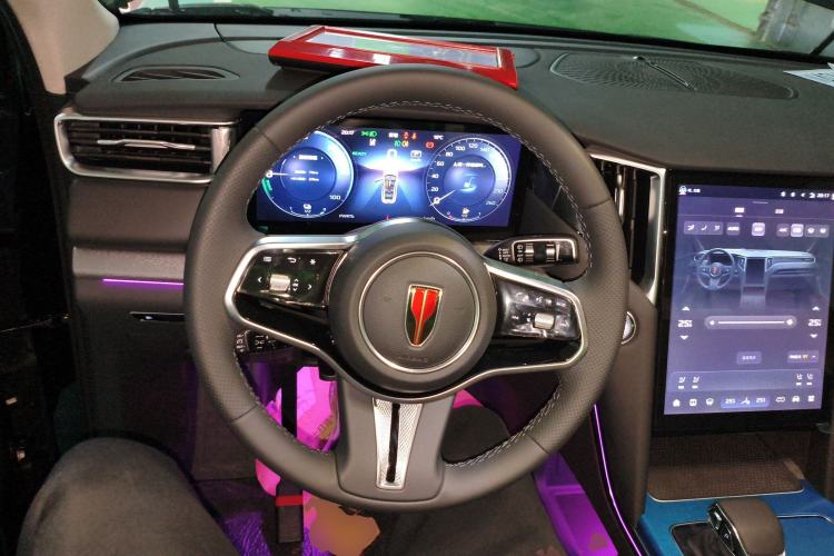 Used Hongqi HS7 PHEV 2025 Model 2.0T PHEV Two-Wheel Drive Qi Xiang Edition 6-Seater Steering Wheel
