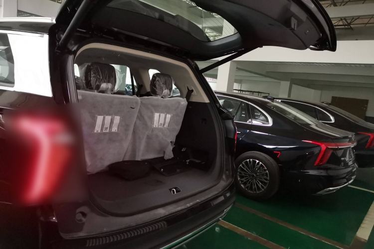 Used Hongqi HS7 PHEV 2025 Model 2.0T PHEV Two-Wheel Drive Qi Xiang Edition 6-Seater Trunk