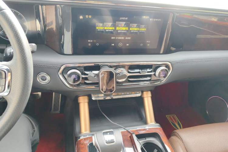 Used Hongqi LS7 2022 4.0T Prestige Flagship Edition 4 Seats Audio And AC Panel