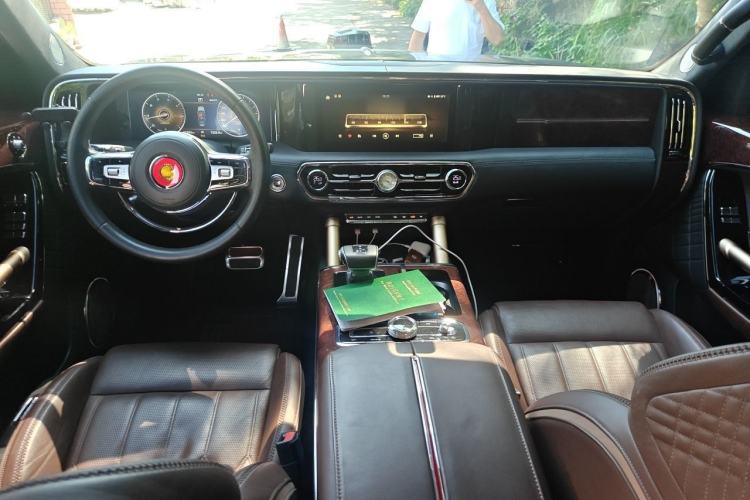 Used Hongqi LS7 2022 4.0T Prestige Flagship Edition 4 Seats Center Console