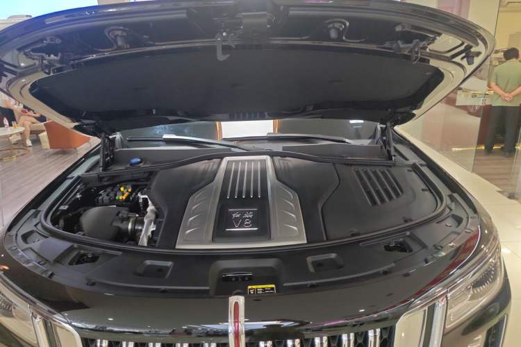 Used Hongqi LS7 2022 4.0T Elegant Flagship Edition 6 Seats Engine Bay