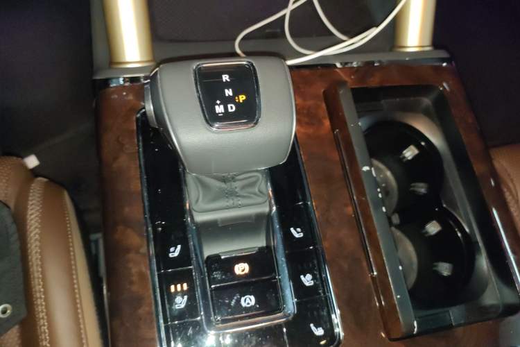 Used Hongqi LS7 2022 4.0T Prestige Flagship Edition 4 Seats Gear Lever