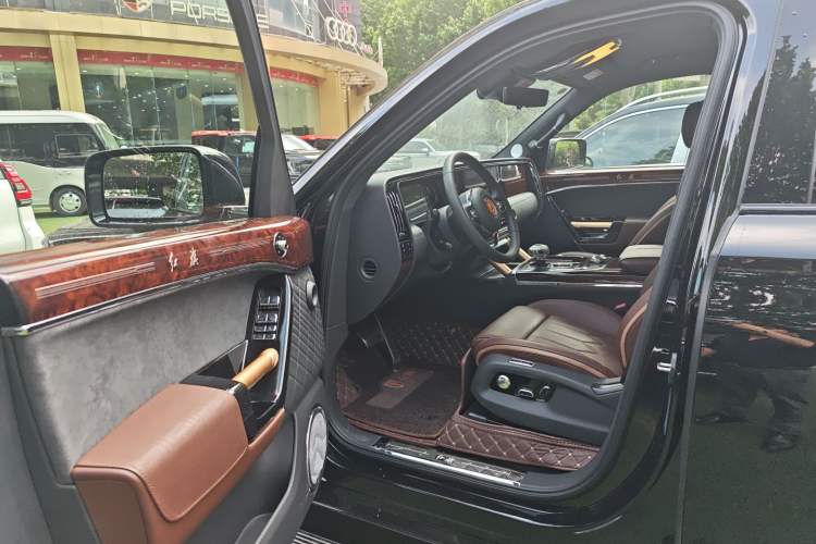 Used Hongqi LS7 2022 4.0T Prestige Flagship Edition 4 Seats Interior 2