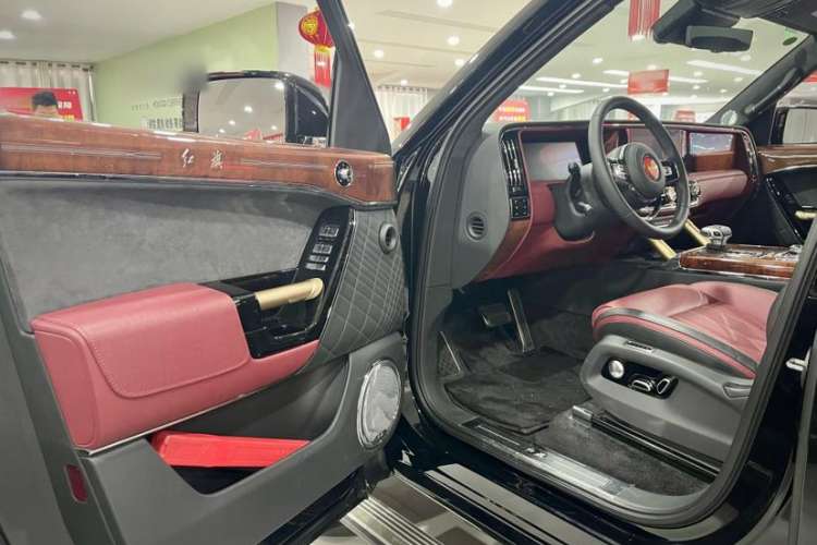 Used Hongqi LS7 2022 4.0T Elegant Flagship Edition 6 Seats Interior 5