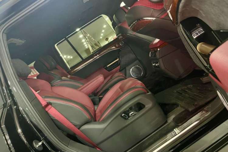 Used Hongqi LS7 2022 4.0T Elegant Flagship Edition 6 Seats Interior 9