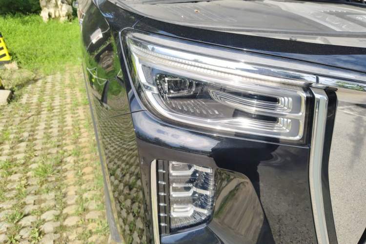 Used Hongqi LS7 2022 4.0T Prestige Flagship Edition 4 Seats Right Front Headlight