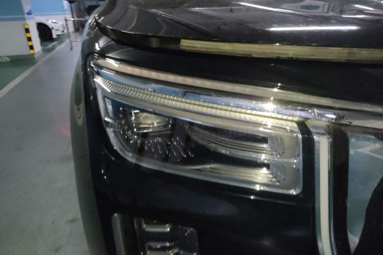 Used Hongqi LS7 2022 4.0T Prestige Flagship Edition 4 Seats Right Front Headlight