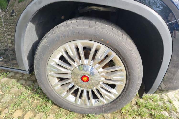 Used Hongqi LS7 2022 4.0T Prestige Flagship Edition 4 Seats Right Front Wheel Hub