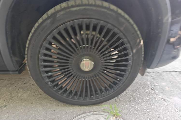 Used Hongqi LS7 2022 4.0T Prestige Flagship Edition 4 Seats Right Front Wheel Hub