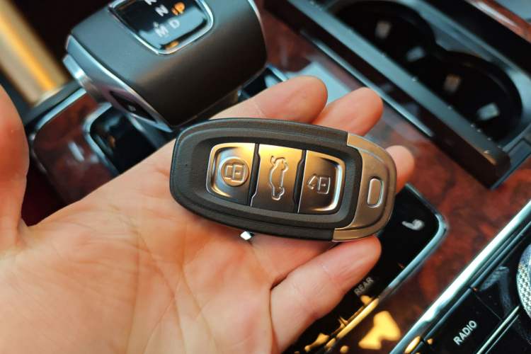 Used Hongqi LS7 2022 4.0T Prestige Flagship Edition 4 Seats Vehicle Key