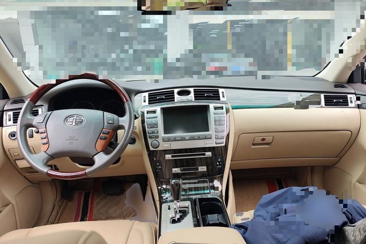 Used Hongqi Shengshi 2009 3.0L Luxury Model Center Console