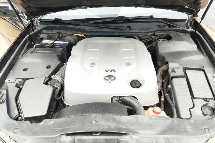Used Hongqi Shengshi 2009 3.0L Luxury Model Engine Bay