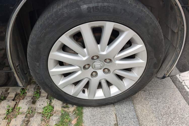 Used Hongqi Shengshi 2009 3.0L Luxury Model Right Front Wheel Hub