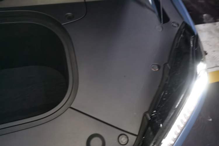 Used Hongqi Tiangong 05 2025 750 Smart Selection Engine Bay Left