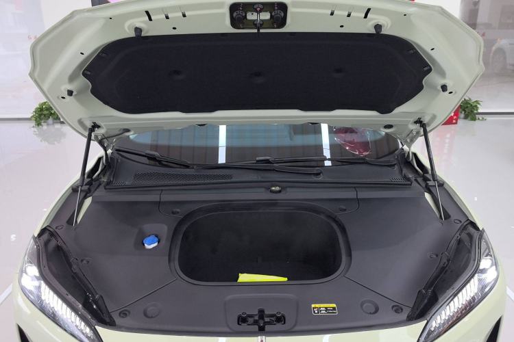 Used Hongqi Tiangong 05 2025 550 Smart Selection Engine Bay