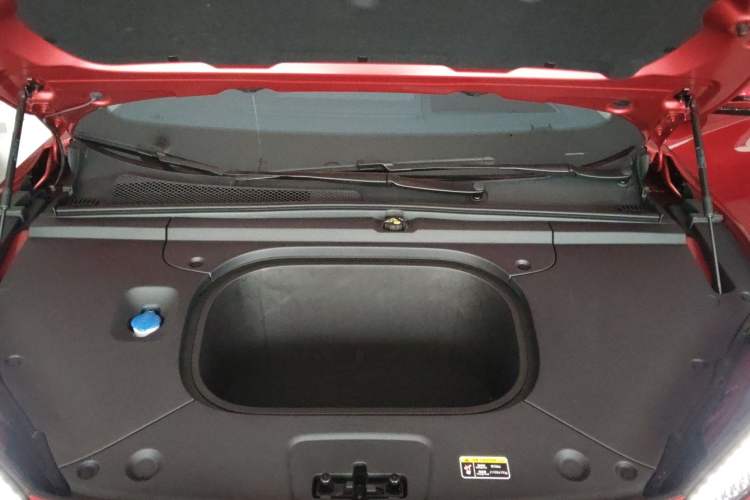 Used Hongqi Tiangong 05 2025 550 Smart Selection Engine Bay