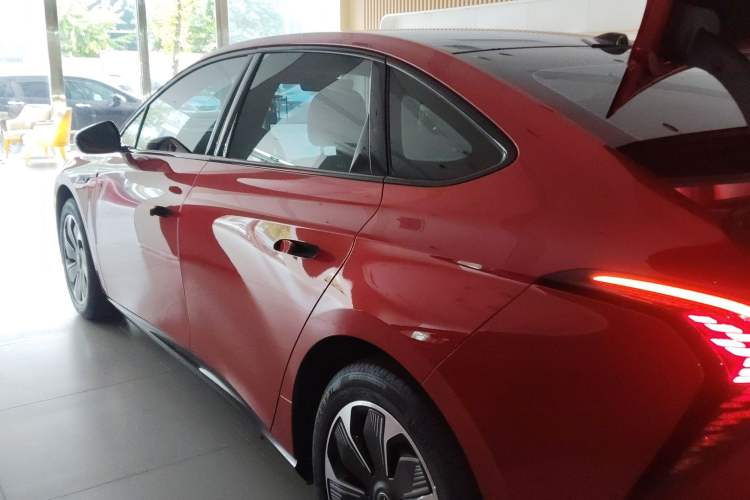 Used Hongqi Tiangong 05 2025 550 Smart Selection Exterior 3