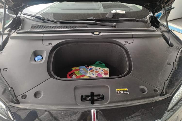 Used Hongqi Tiangong 05 2025 550 Smart Selection Engine Bay