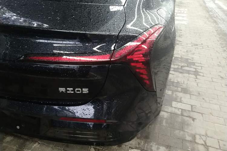 Used Hongqi Tiangong 05 2025 550 Smart Selection Exterior 3
