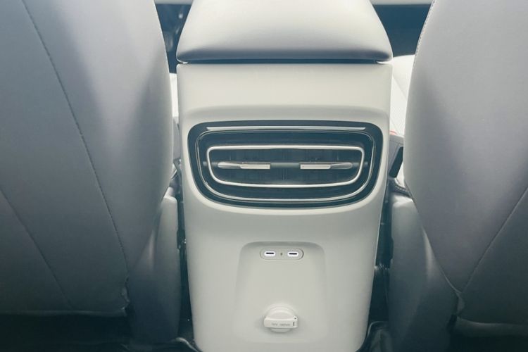 Used Hongqi Tiangong 05 2025 550 Smart Selection Interior 9