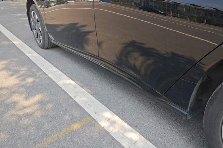 Used Hongqi Tiangong 05 2025 550 Smart Selection Left Side Sill