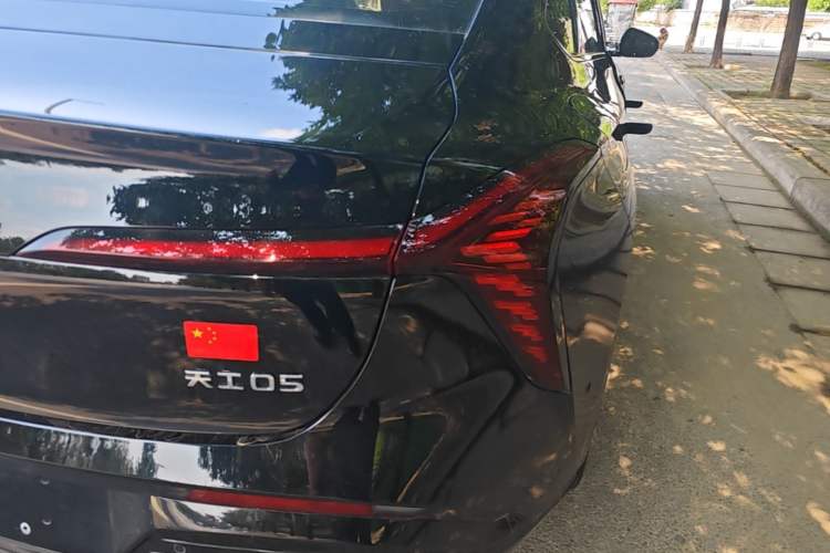 Used Hongqi Tiangong 05 2025 550 Smart Selection Right Rear Taillight