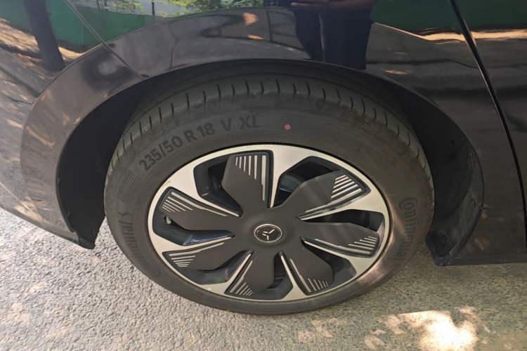 Used Hongqi Tiangong 05 2025 550 Smart Selection Right Rear Wheel Hub