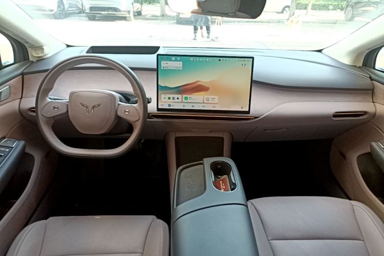 Used Hongqi Tiangong 05 2025 750 Smart Selection Center Console
