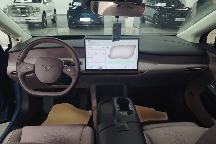 Used Hongqi Tiangong 05 2025 750 Smart Selection Center Console