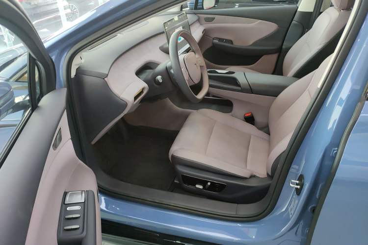 Used Hongqi Tiangong 05 2025 750 Smart Selection Driver Seat
