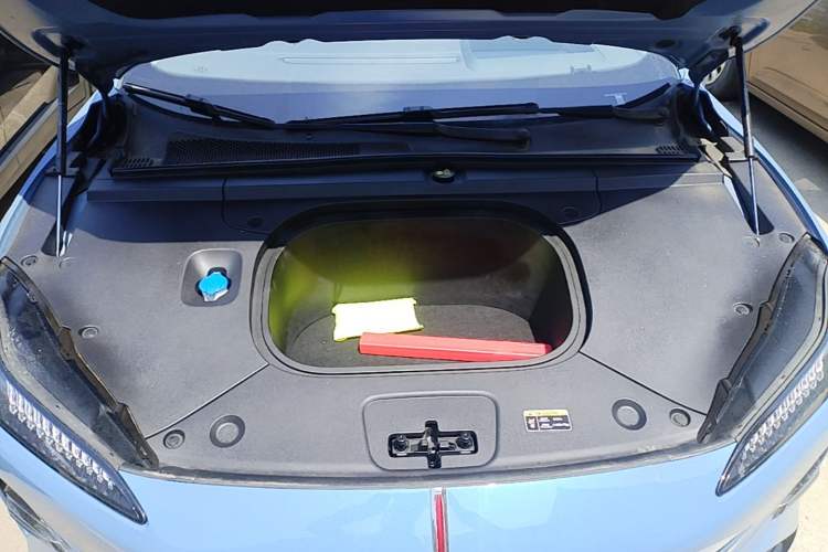Used Hongqi Tiangong 05 2025 750 Smart Selection Engine Bay