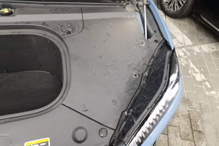 Used Hongqi Tiangong 05 2025 750 Smart Selection Engine Bay Left