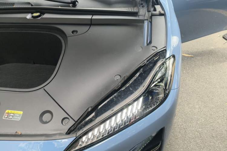 Used Hongqi Tiangong 05 2025 750 Smart Selection Engine Bay Left