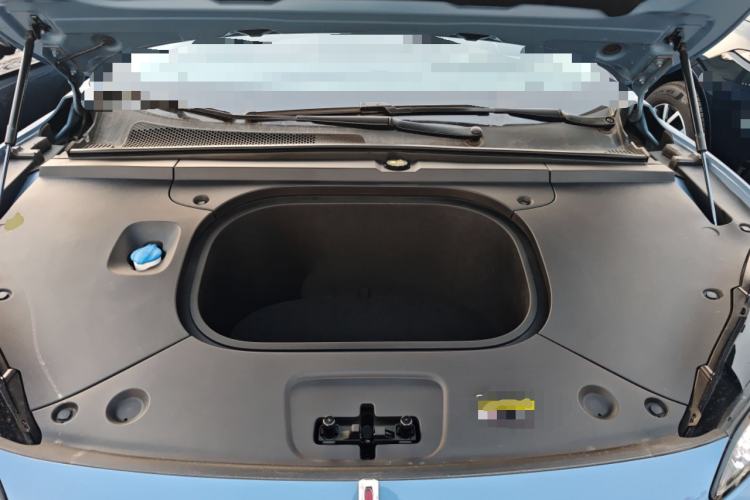 Used Hongqi Tiangong 05 2025 750 Smart Selection Engine Bay