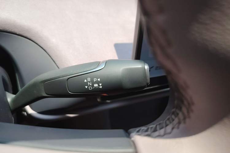 Used Hongqi Tiangong 05 2025 750 Smart Selection Gear Lever
