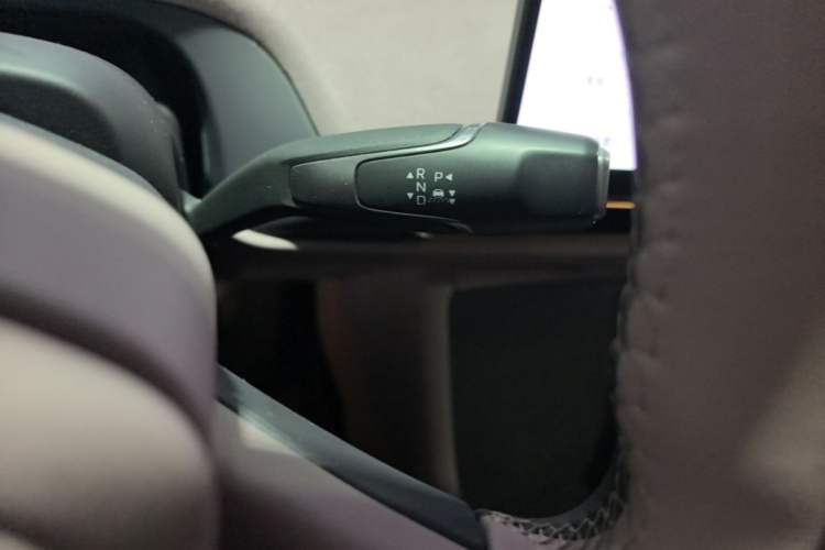 Used Hongqi Tiangong 05 2025 750 Edition Gear Lever