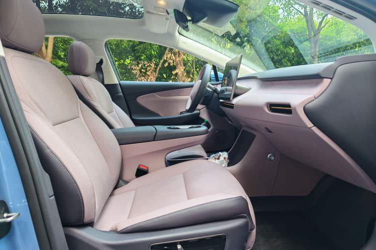 Used Hongqi Tiangong 05 2025 750 Smart Selection Interior 11