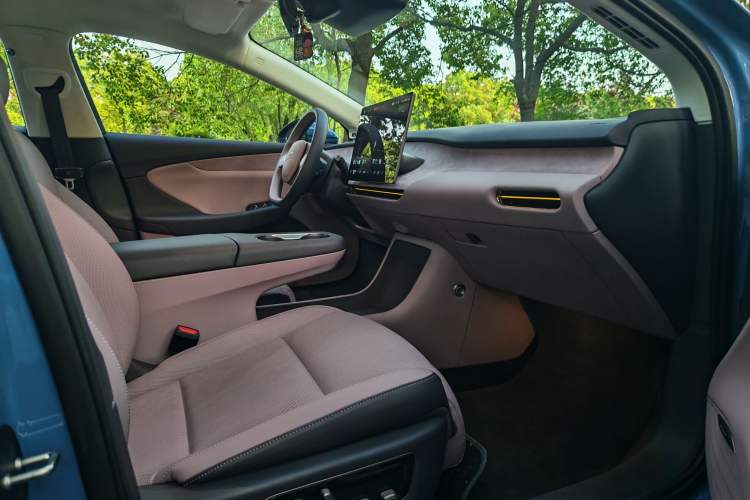Used Hongqi Tiangong 05 2025 750 Smart Selection Interior 2