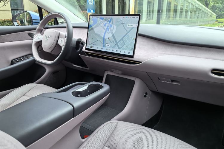 Used Hongqi Tiangong 05 2025 750 Smart Selection Interior 3