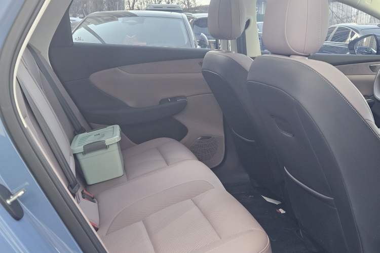 Used Hongqi Tiangong 05 2025 750 Smart Selection Interior 6