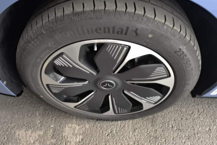 Used Hongqi Tiangong 05 2025 750 Smart Selection Left Front Wheel Hub