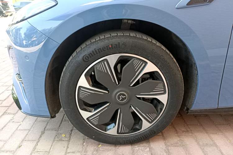 Used Hongqi Tiangong 05 2025 750 Smart Selection Left Front Wheel Hub