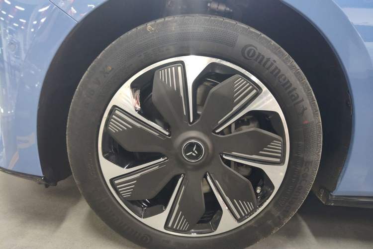 Used Hongqi Tiangong 05 2025 750 Smart Selection Left Front Wheel Hub