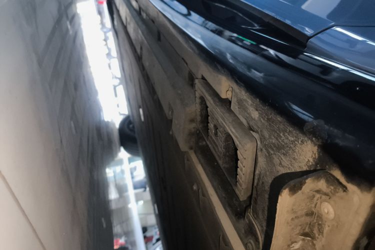 Used Hongqi Tiangong 05 2025 750 Smart Selection Left Side Sill