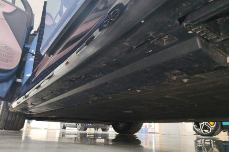 Used Hongqi Tiangong 05 2025 750 Smart Selection Left Side Sill